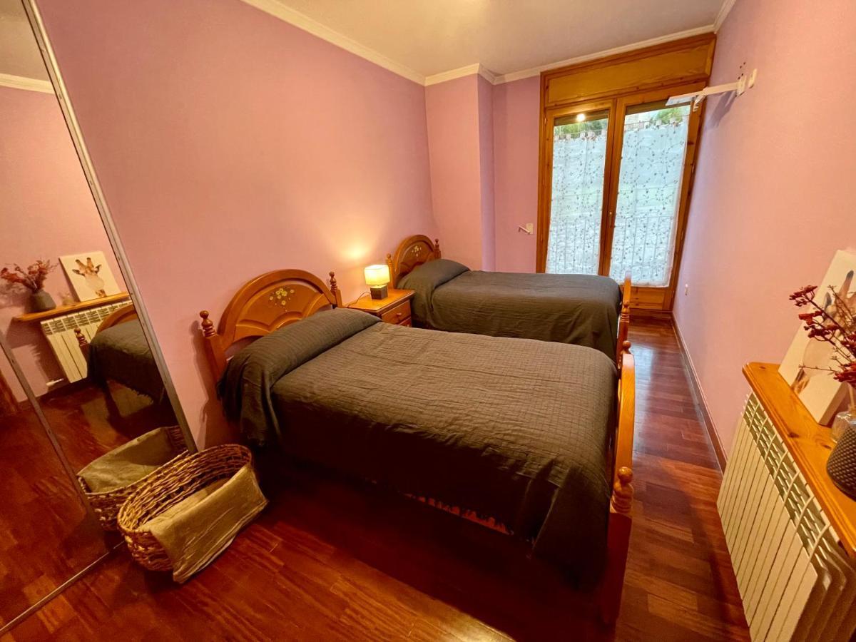 Villa Cal Patola Xic à Bagá Extérieur photo
